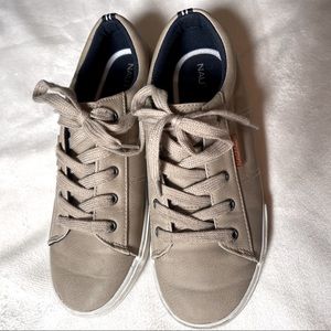 NAUTICA TAN LEATHER BOYS DRESSY CASUAL SHOES